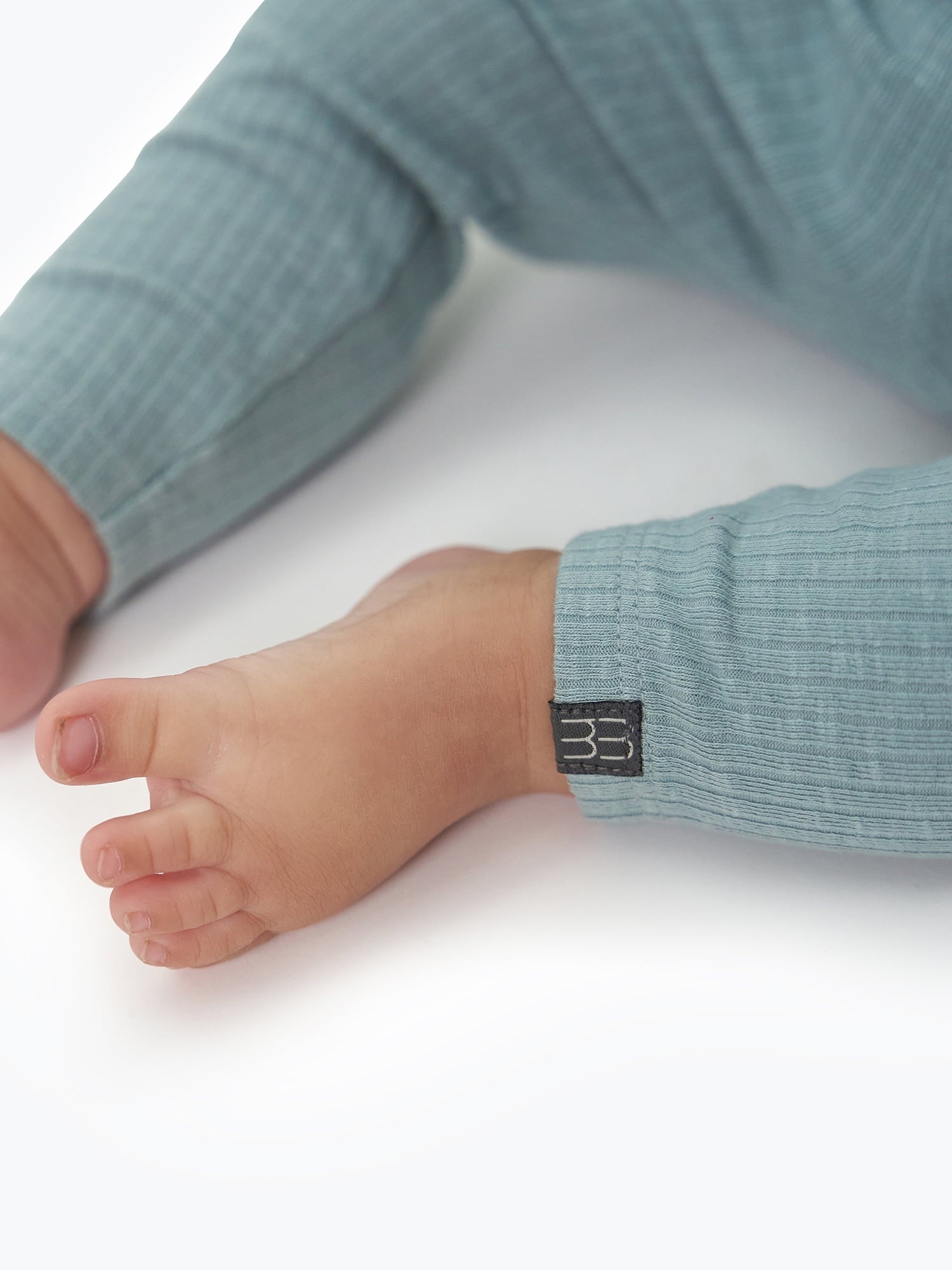 Modern Moments by Gerber Baby Neutral Organic Legging, Sizes 0/3 Months - 24 Months