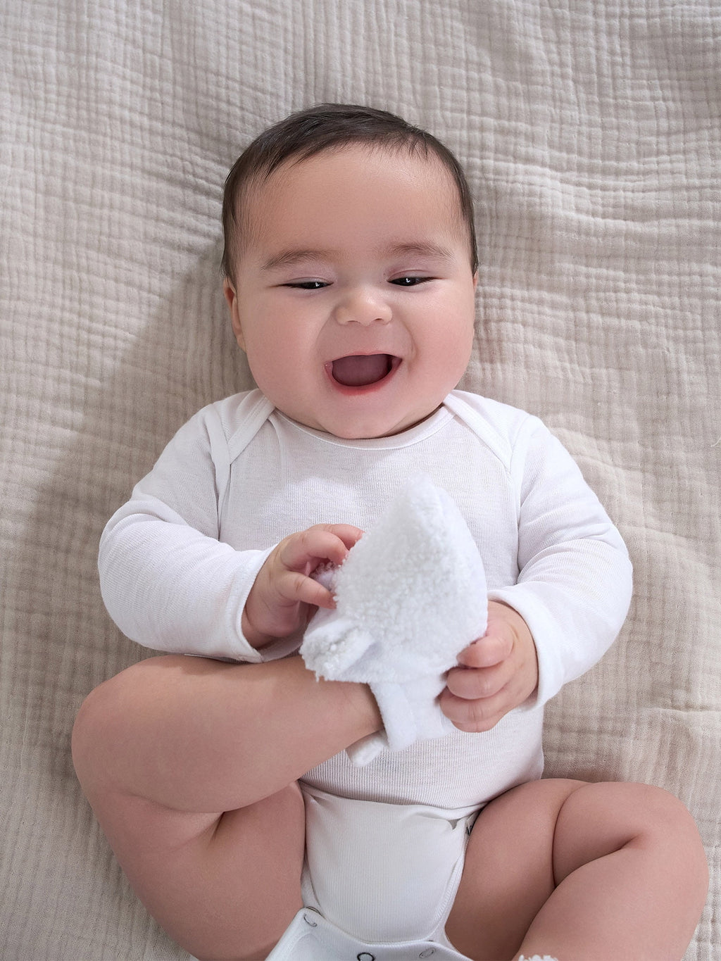 Gerber Gender Neutral Leisure White Long Sleeve Cotton Bodysuit, 3-Pack, Sizes Preemie - 24 Months